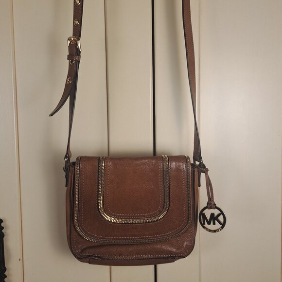 MICHAEL KORS Naomi Brown Glazed Leather Small Crossbody Messenger Zipper Detail - Picture 2 of 15